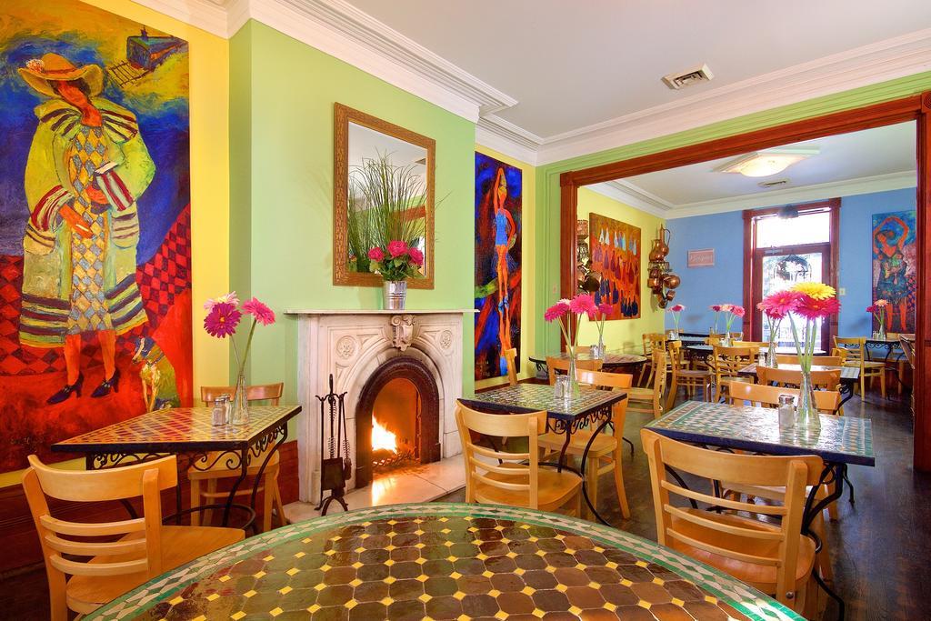 Auberge Les Bons Matins Монреаль Экстерьер фото